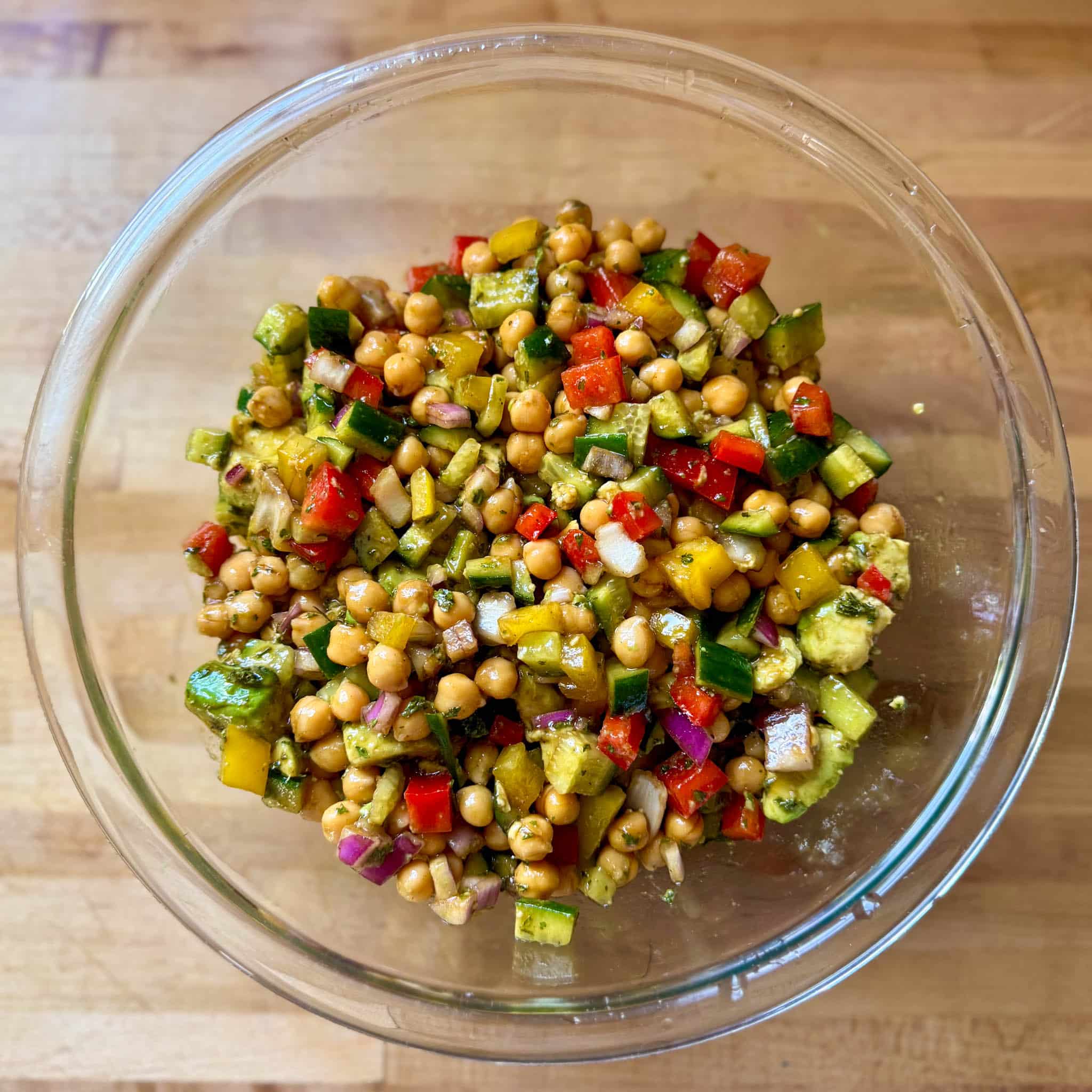 Mediterranean Chickpea & Cucumber Salad – A Meal Prep Superstar